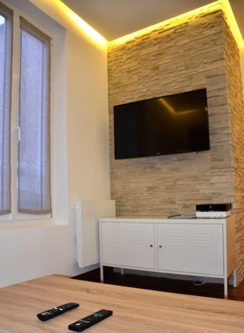 Le Zola - Appartement Troyes Centre Екстер'єр фото